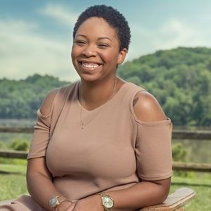 Meet your Posher, Courtney